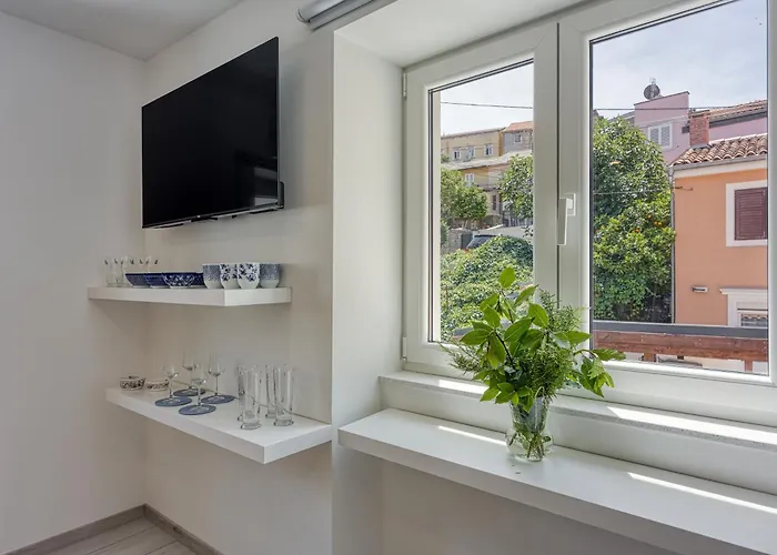 Summer Breeze Apartment